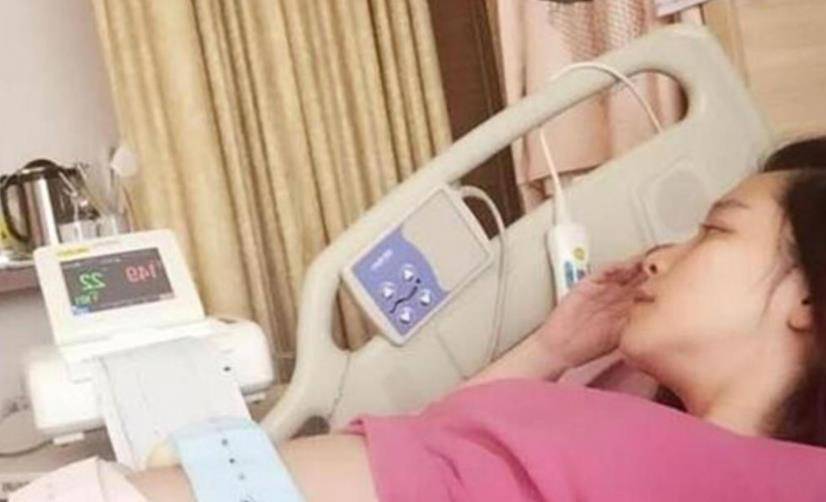 生下|“妈老了，7岁的弟弟交给你了”，34岁女儿连怼三句，妈妈痛哭