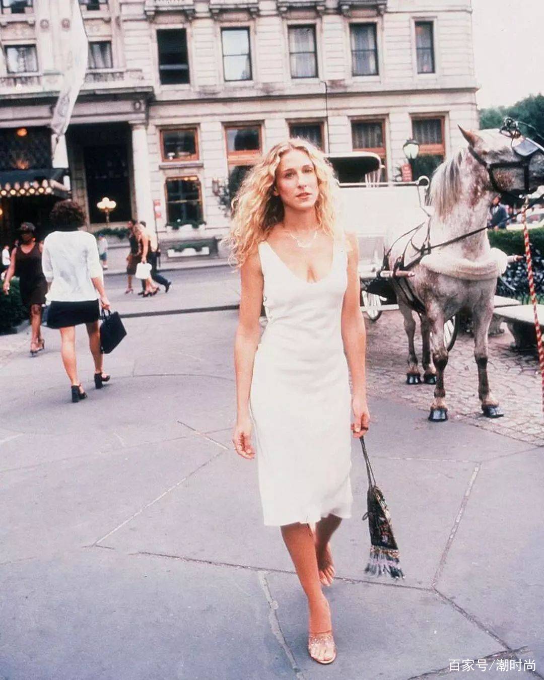 dress|别再说“雨女无瓜”了！这几条人气美裙据说仙女们都爱？