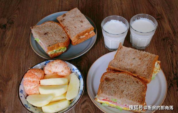 时间|今日双人早餐，我只花了10分钟，好看又好吃，营养丰富，超满足