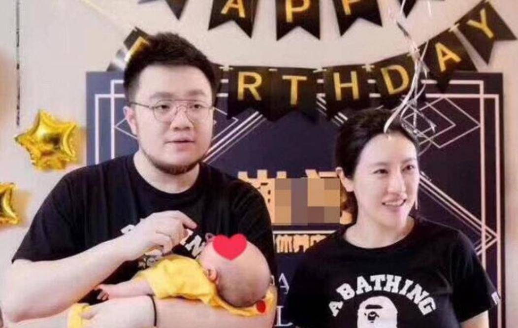 王博谷和巴图直播画面 14fc8fc5ff374677afe9ddc48130df87.jpeg