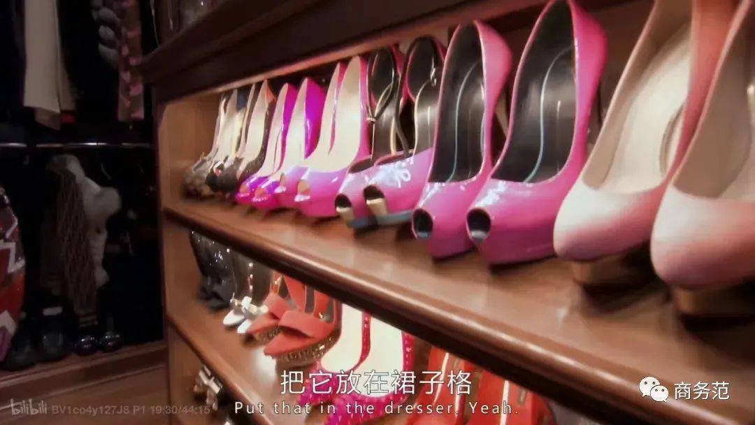 Dorit|《比弗利娇妻》贵妇也内卷：聚会堪比走红毯，豪宅珠宝老公各种拼！
