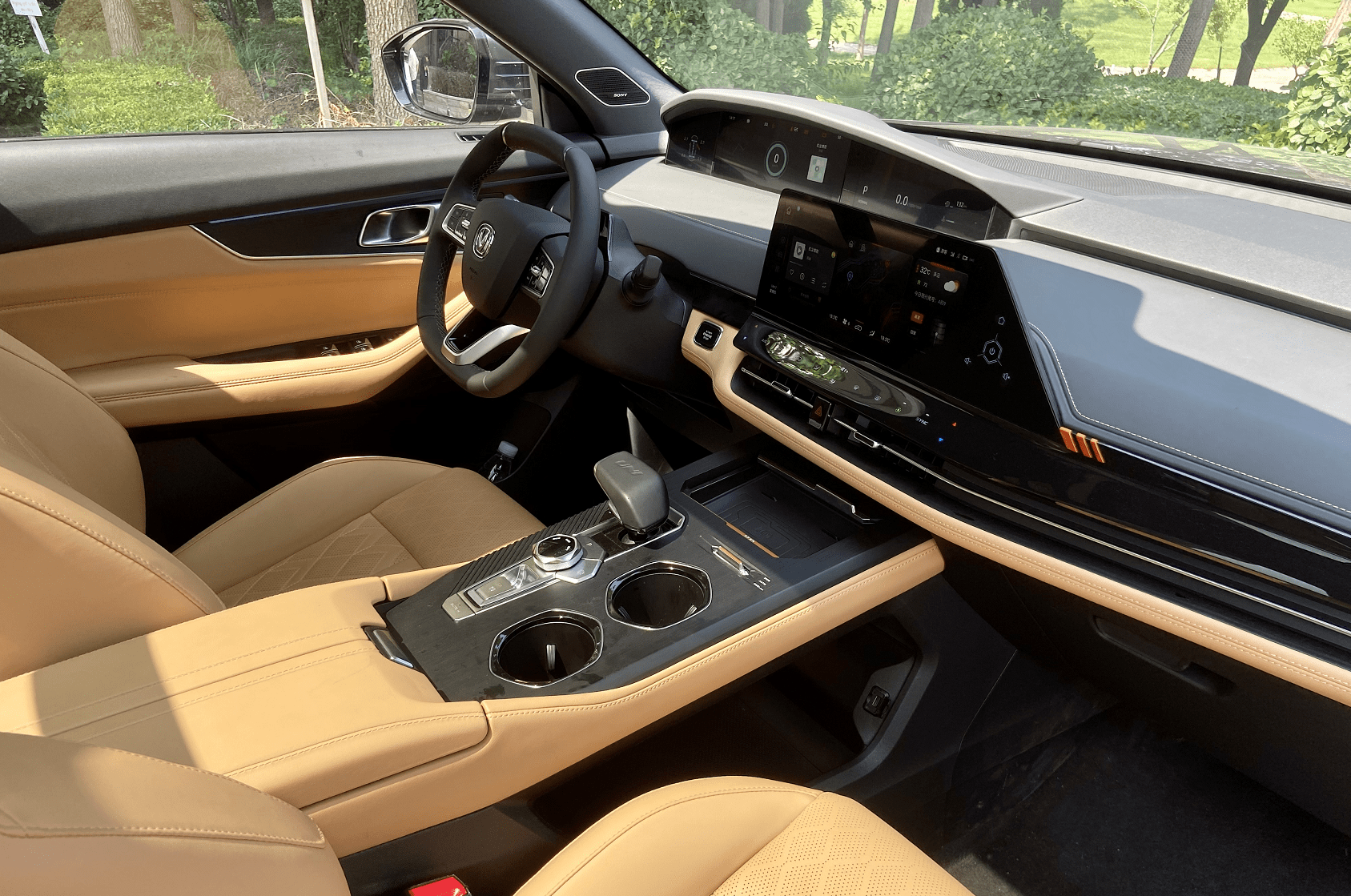 大空间高品质长安unik的热销实至名归