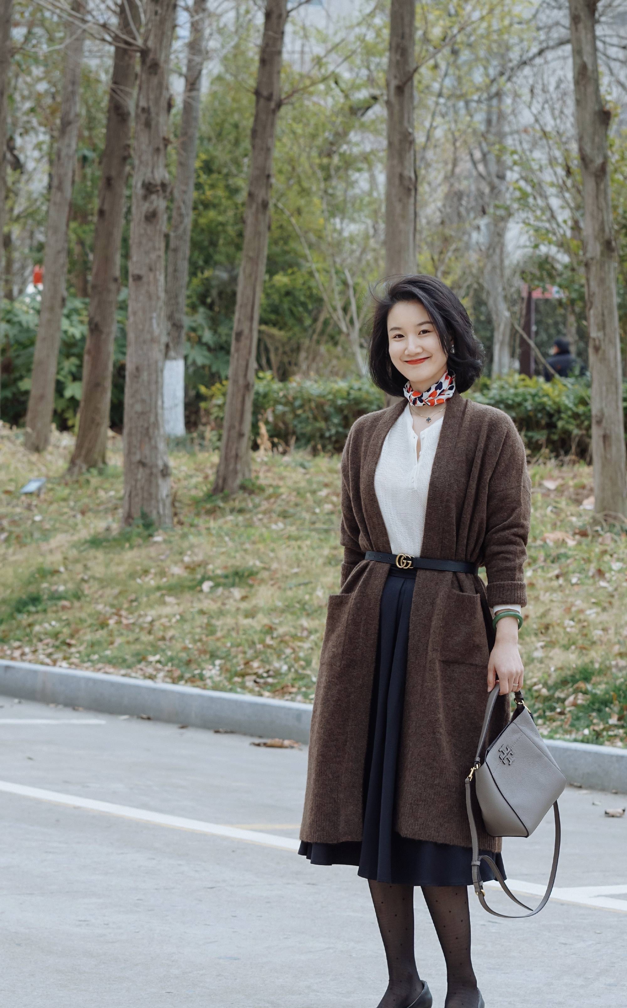 优雅系穿搭示范,减龄又显气质