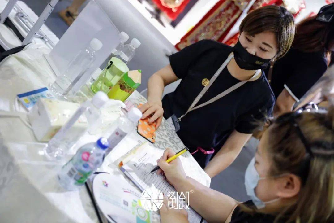 上海|倒叙展会精彩回顾 | 不负期待，倒叙上海婚纱展完美收官！