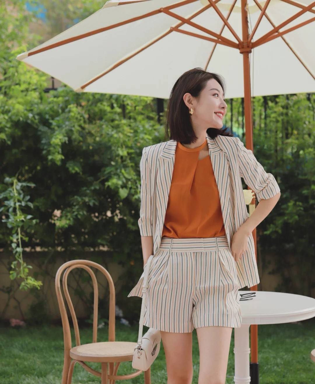 大气|职场风穿搭原来这么好看,学会这些风格,轻松hold住各种场合