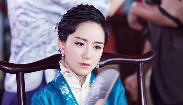 她出道20年,因嘴角的一颗痣影响星途,现在没了痣美到新高度!_李倩