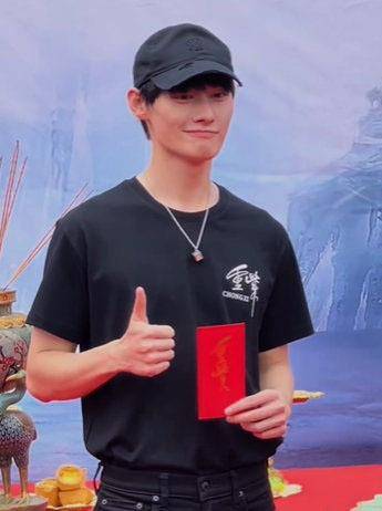 汪卓|花千骨升级版？杨超越搭档徐正溪《重紫》开机，男配阵容好惊喜