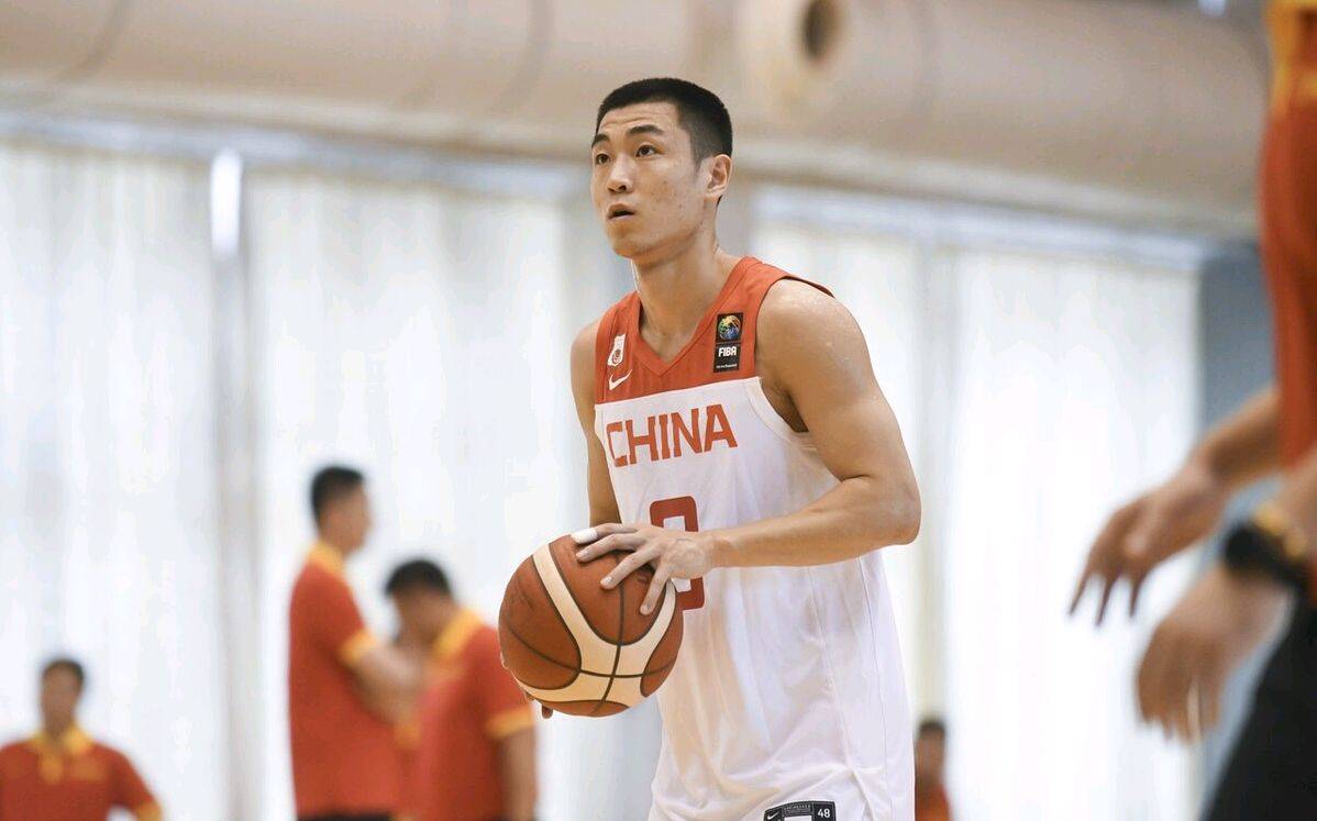 高诗岩在国家队发威得分篮板直追胡金秋用实力为自己正名