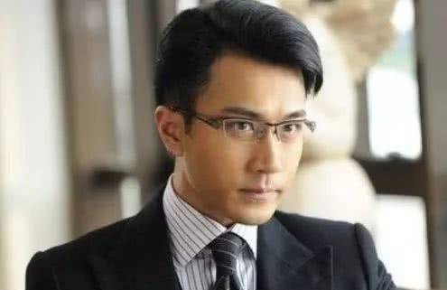 八卦|她是靳东初恋，跟刘恺威是老搭档，如今40岁颜值气质不输杨幂！