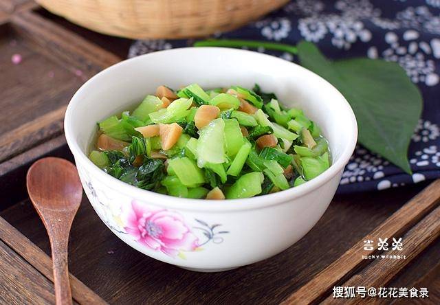 家乡|早餐还是吃点素菜,家乡特产炒小青菜,搭配白米粥,好吃还养胃