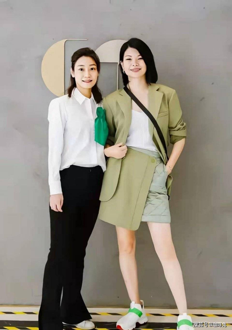 套装|名模吕燕在时尚圈17年， 转型当设计师，告诉人们美不光是看脸蛋