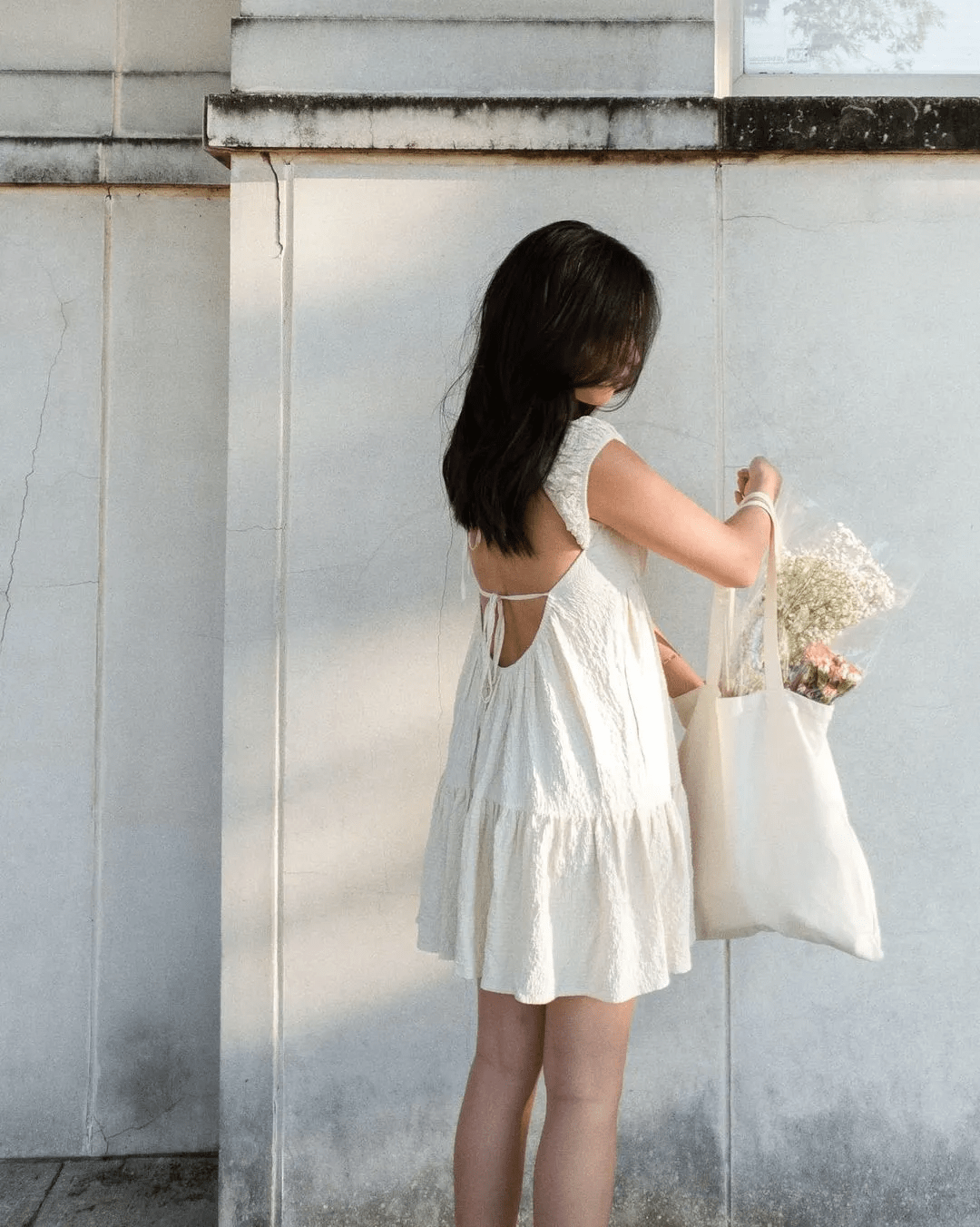 dress|钟楚曦的牛奶肌大美背也太迷人了，选对露背装你也可以成为背撩！