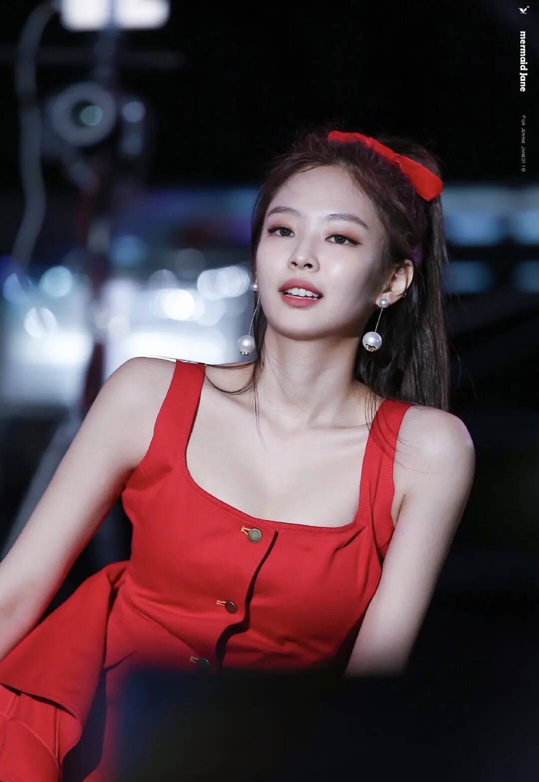 青春|各种风格的红色连衣裙，Jennie青春Joy港风裴珠泫智秀大气