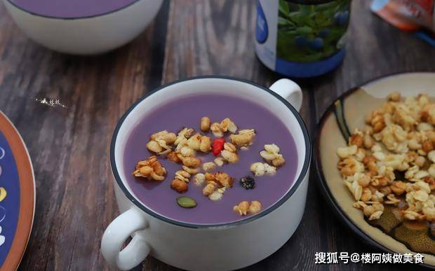 菠萝蜜|孩子的早餐我从来不发愁,色彩丰富一大桌,十分钟就被吃光