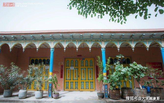 新疆库车土郎中，用草药为人治病几十年，彰显中华医术的博大精深