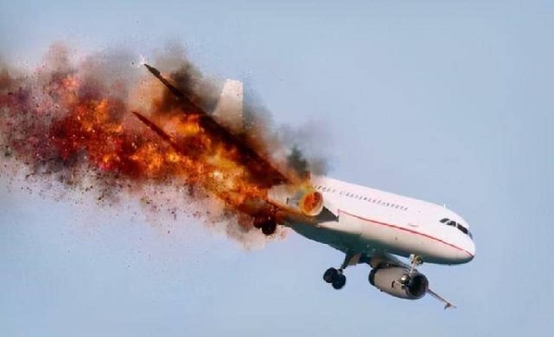 飞行员贾迈勒:故意关停发动机,飞机坠入大西洋,217位乘客罹难