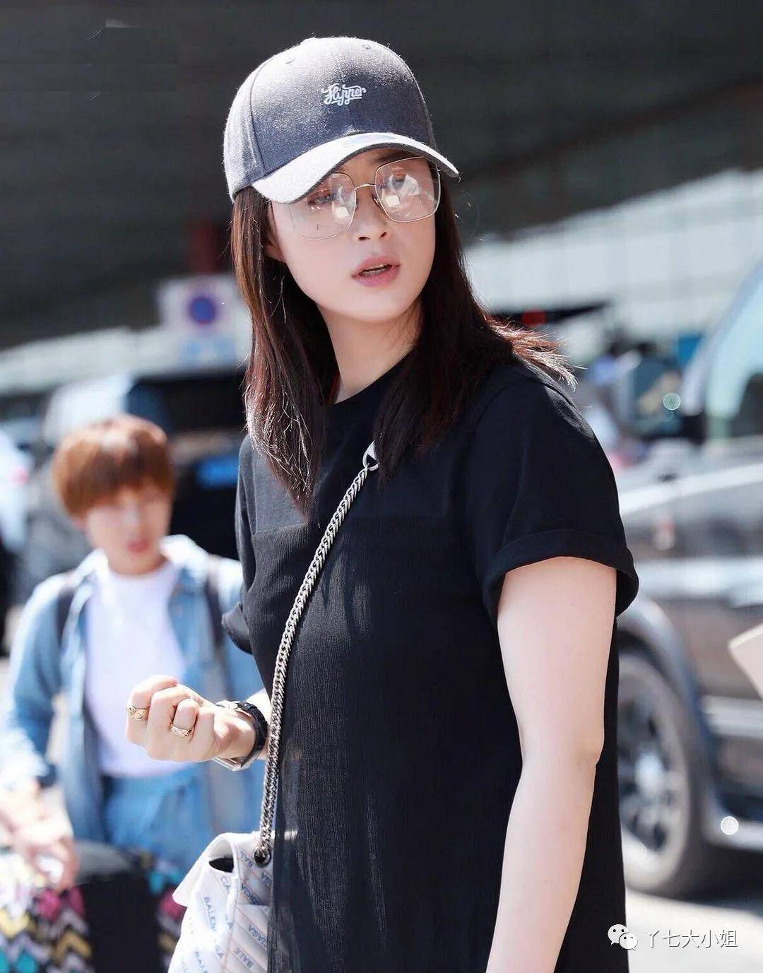 视觉|要想T恤穿得好,先看看这些失误的案例吧~