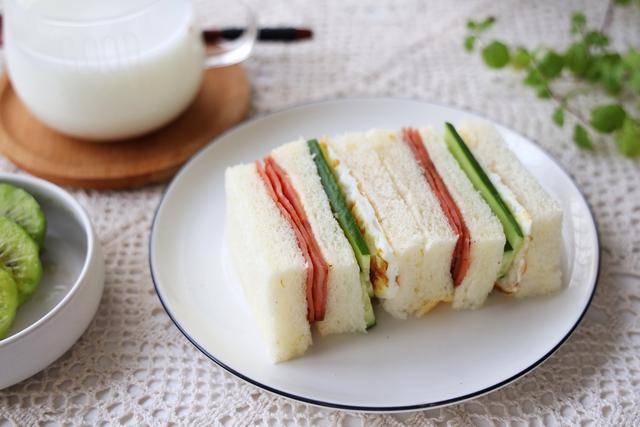 做法|早餐别再吃路边摊，在家几分钟搞定的快手早餐，比路边摊好10倍