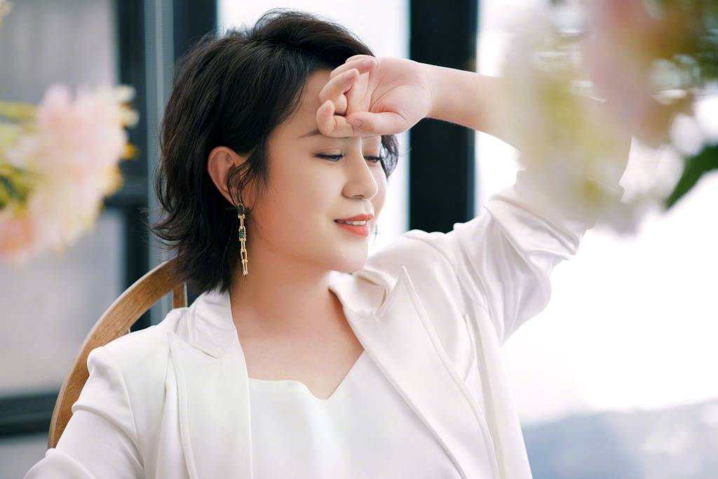 马丽被知名影评人点评有了婚姻和孩子后的她焦虑释放了