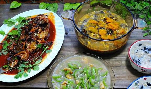 山药|湖南女汉子，每天睁眼就做饭，1日3餐连轴转，从早到晚忙不停！
