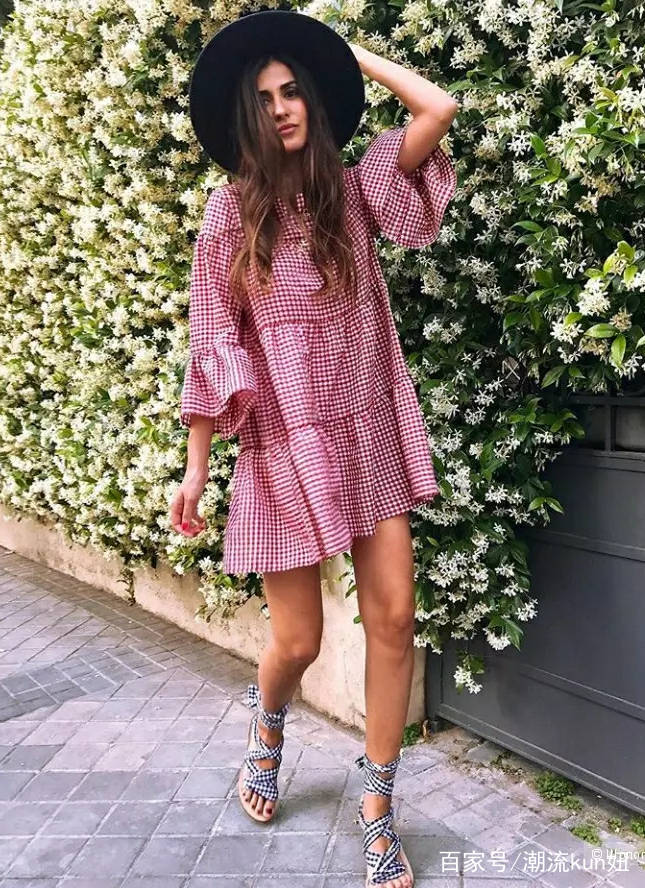 大气|女人要想优雅大气，这4款连衣裙，让你美一整个夏天，赶紧get