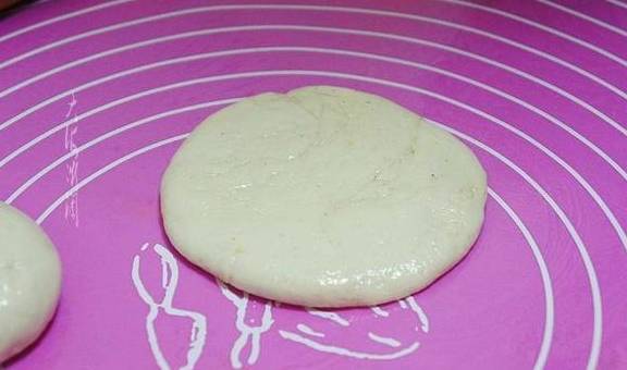 美食|烧饼不用买，没有烤箱也能做，比面包简单比馒头好吃