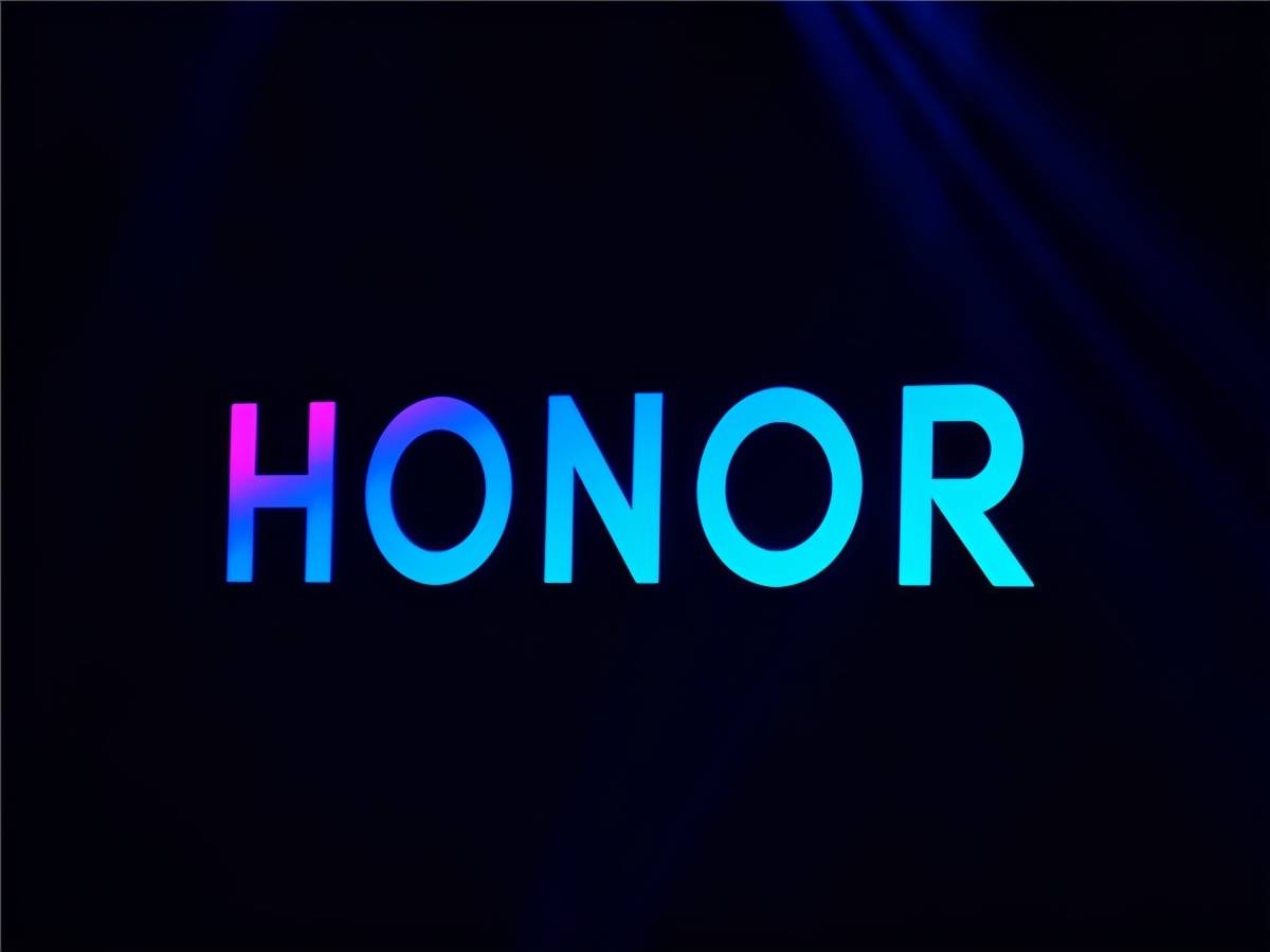 荣耀全新折叠屏新机曝光!冲击高端能否成功就靠它了