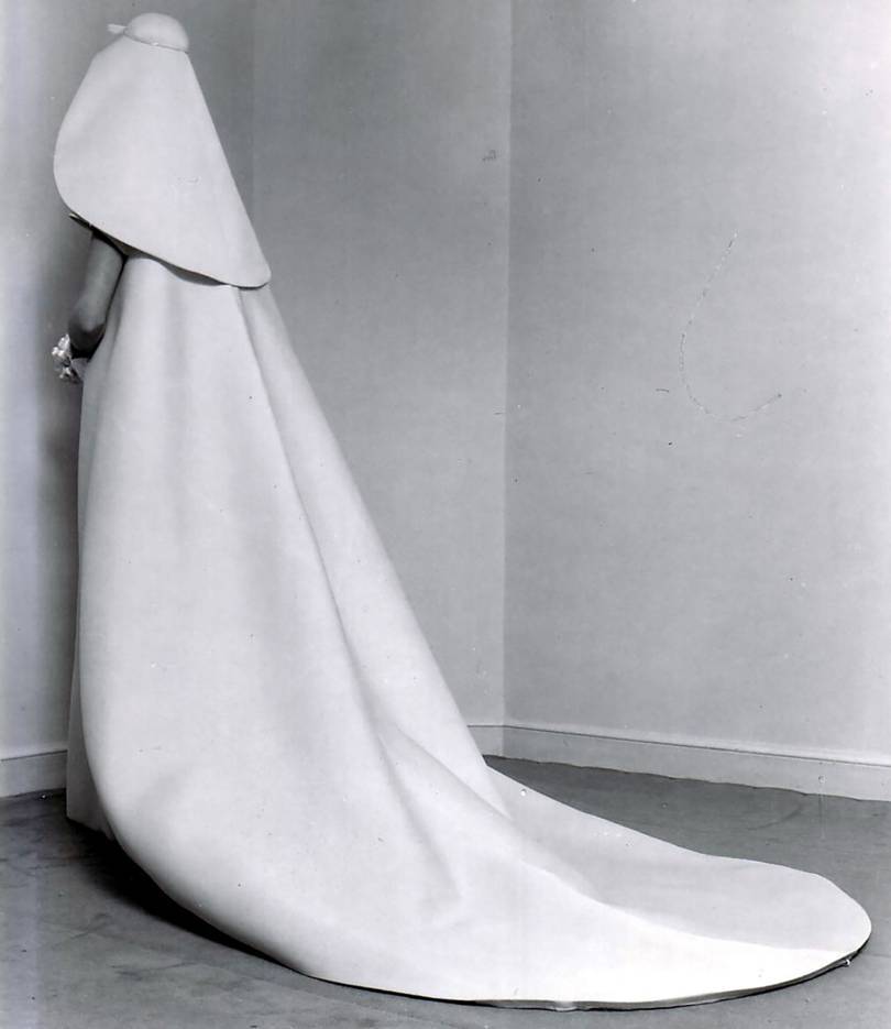 Demna|当潮牌魂穿高级定制,当Balenciaga回归