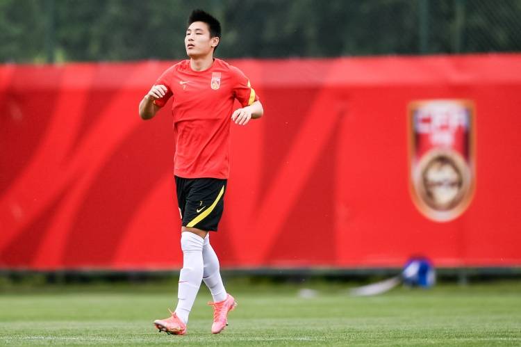 中田英寿 归化球员提升了中国的实力 他们拥有令人恐惧的战斗力 武磊