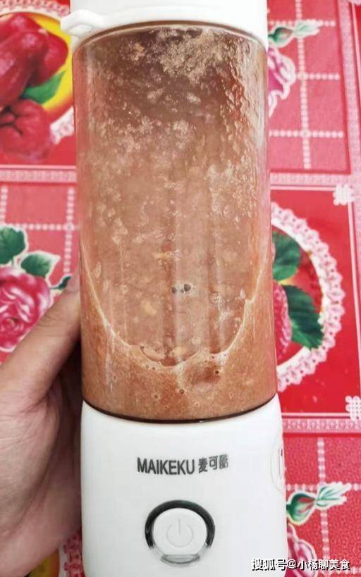 加入适量|天然“美容液”被找到，隔两天吃一次，能将脸上的斑点一扫而光