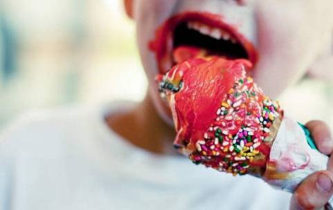 口感|赘肉“钟爱”的6种零食,奶茶不算啥,第5种让女生好难“瘦”