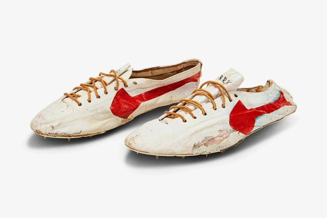 ����Reverso����ת���Ϻ�,500��Nike������Ь������|ֱ��Daily