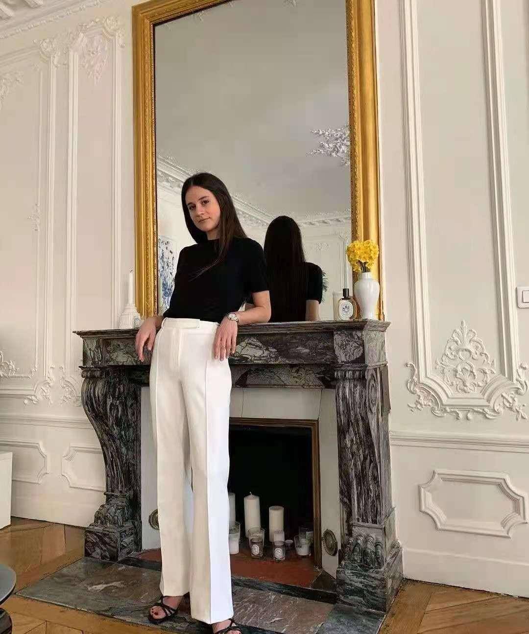 视觉|高级有质感的“短袖针织衫”，今夏流行这3种搭配，好看还超显瘦