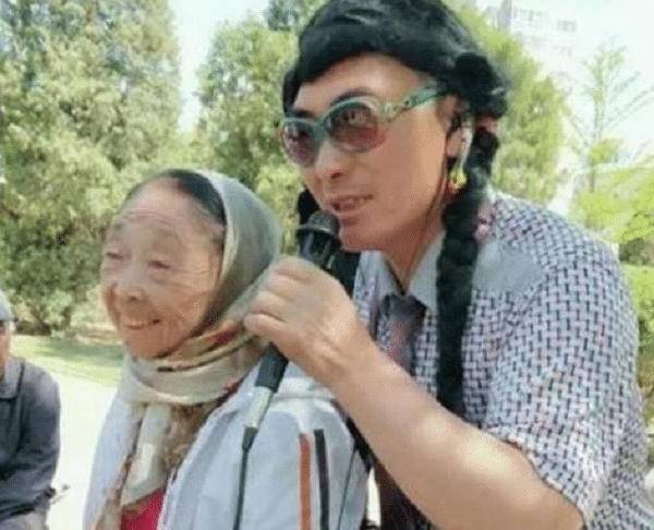 当初不顾父母哀求非要娶大32岁老妇的辽宁小伙现状如何