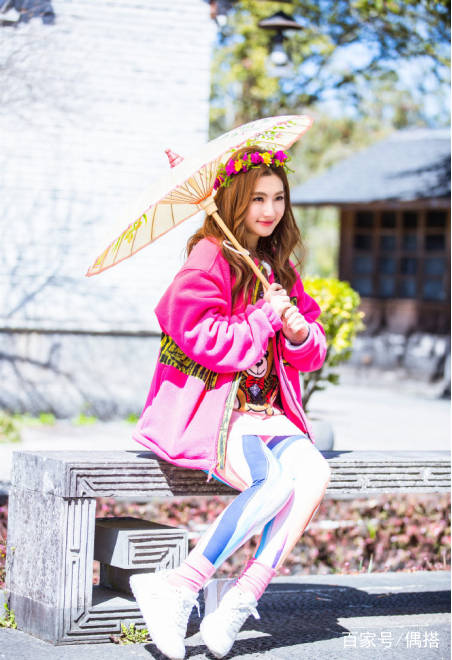任家萱|《女儿们的恋爱》收官！任家萱穿健美裤赴约张轩睿，网友：理智点