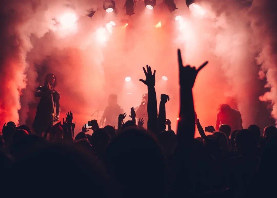 98727661fec643f7b2b79dfbc1f47ac3.jpeg