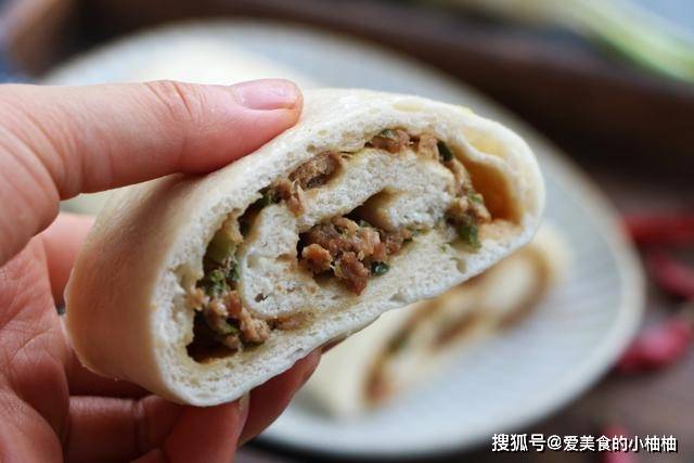 夏天|天热早餐别吃包子，教你懒人吃法，一卷一蒸就搞定，出锅一个不剩