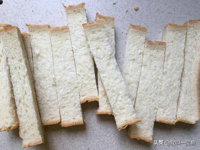 做法|儿子就馋这小点心，香酥可口做法简单，一根接一根好吃又过瘾