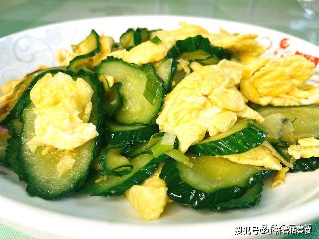 原创黄瓜又拍了凉拌吃货解锁黄瓜新吃法清爽一夏