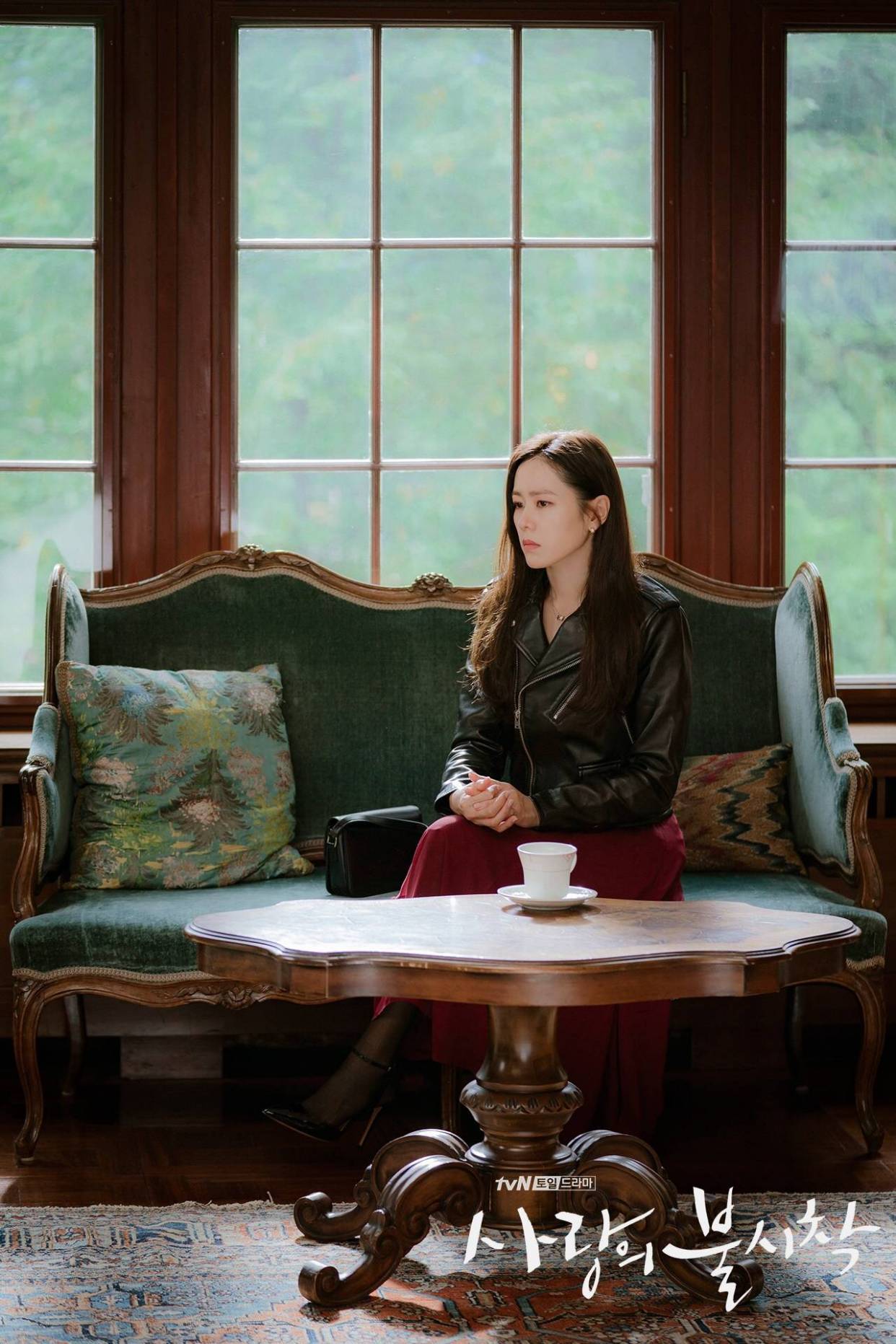 看点|《爱的迫降》看点太多，除了跨国恋情，孙艺珍的穿搭，更是教科书