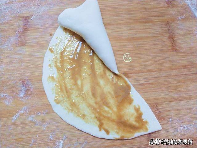 做法|麻酱烧饼在家做，无技巧无难度，外酥里软又多层，越吃越香