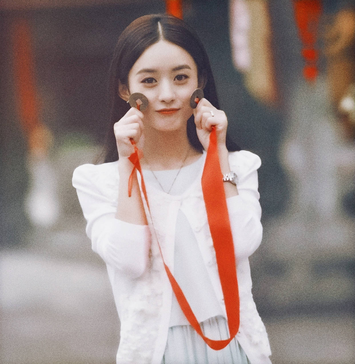 黑长直|“黑长直”最服赵丽颖，清冷惊艳小白花气质，可以靠颜值非靠实力