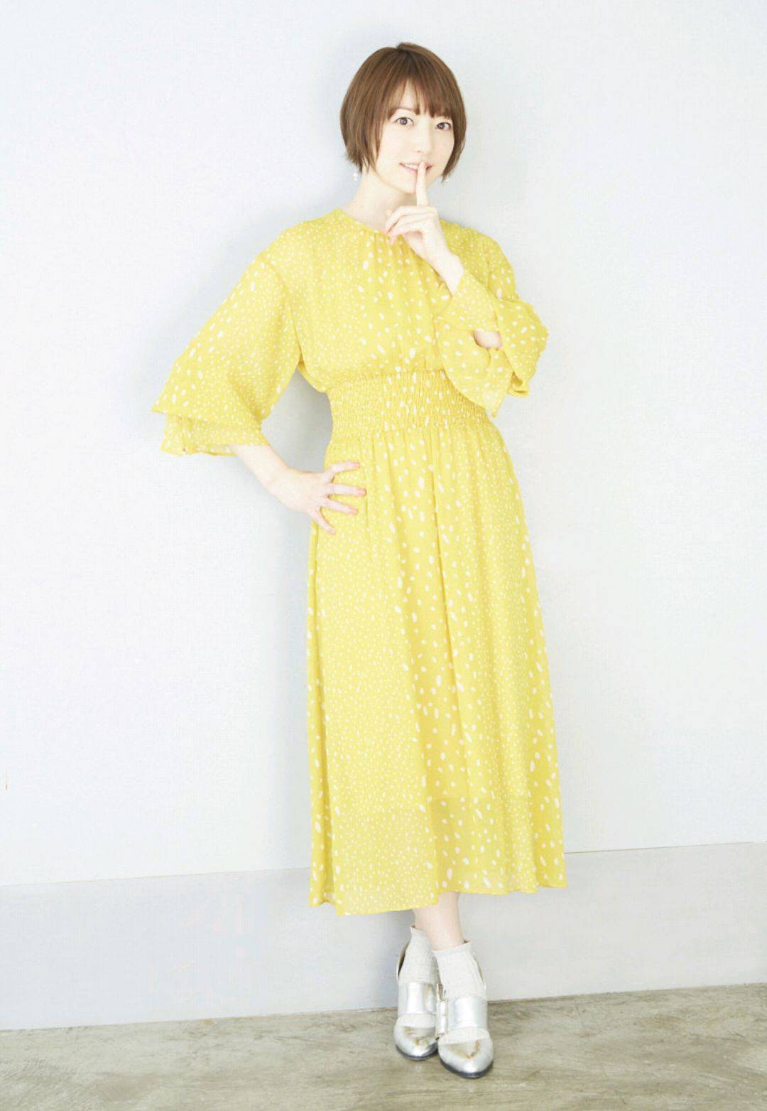 女生|“宅男女神”花泽香菜,不仅声音卡哇伊,私服穿搭更二次元美少女