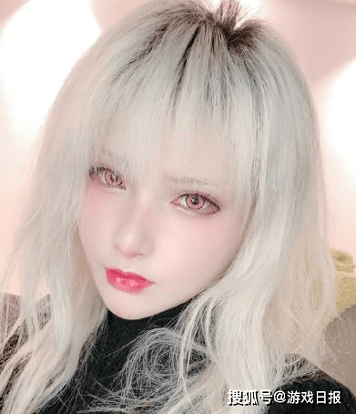整体|当场切断信号！第一Coser开播被强制黑屏，超管：衣服不对劲