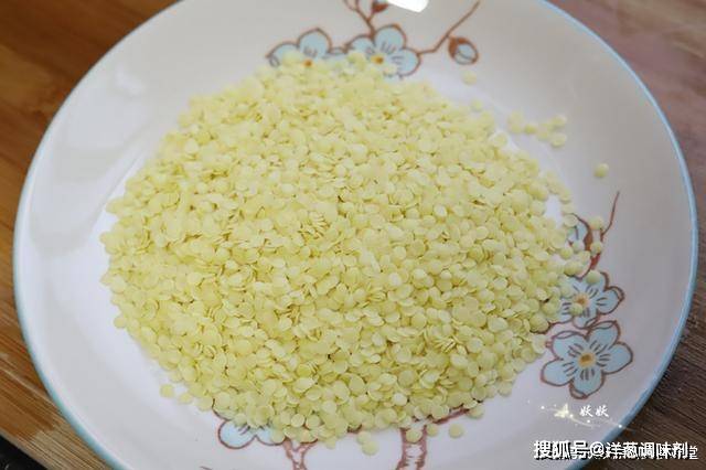 做法|最馋人的鸡翅做法，超简单！不用油炸，比薯片还脆，香嫩入味