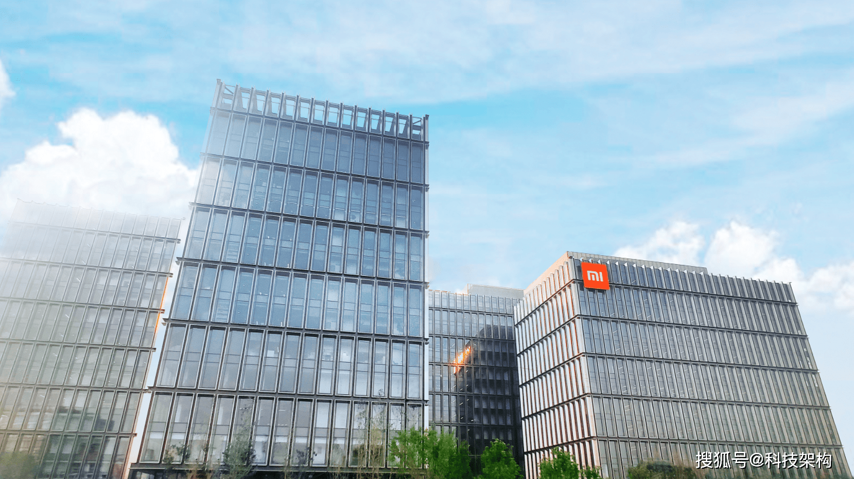 原创再次超越苹果跃居世界第二不是华为ov而是以技术为本的小米