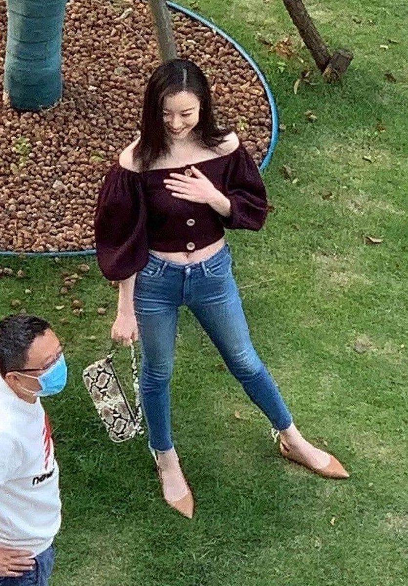 演技|刘诗诗倪妮《流金岁月》路透照曝光，两美女同框，谁赢了？！