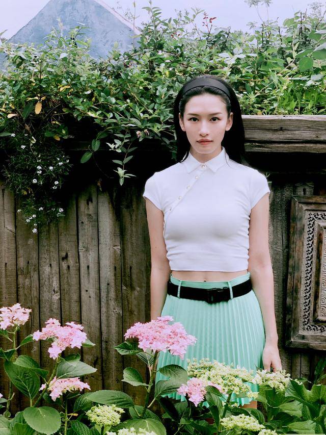 茉莉|《摩天大楼》李茉莉太美了！现实中张柏嘉颜高会穿，妥妥气质女神