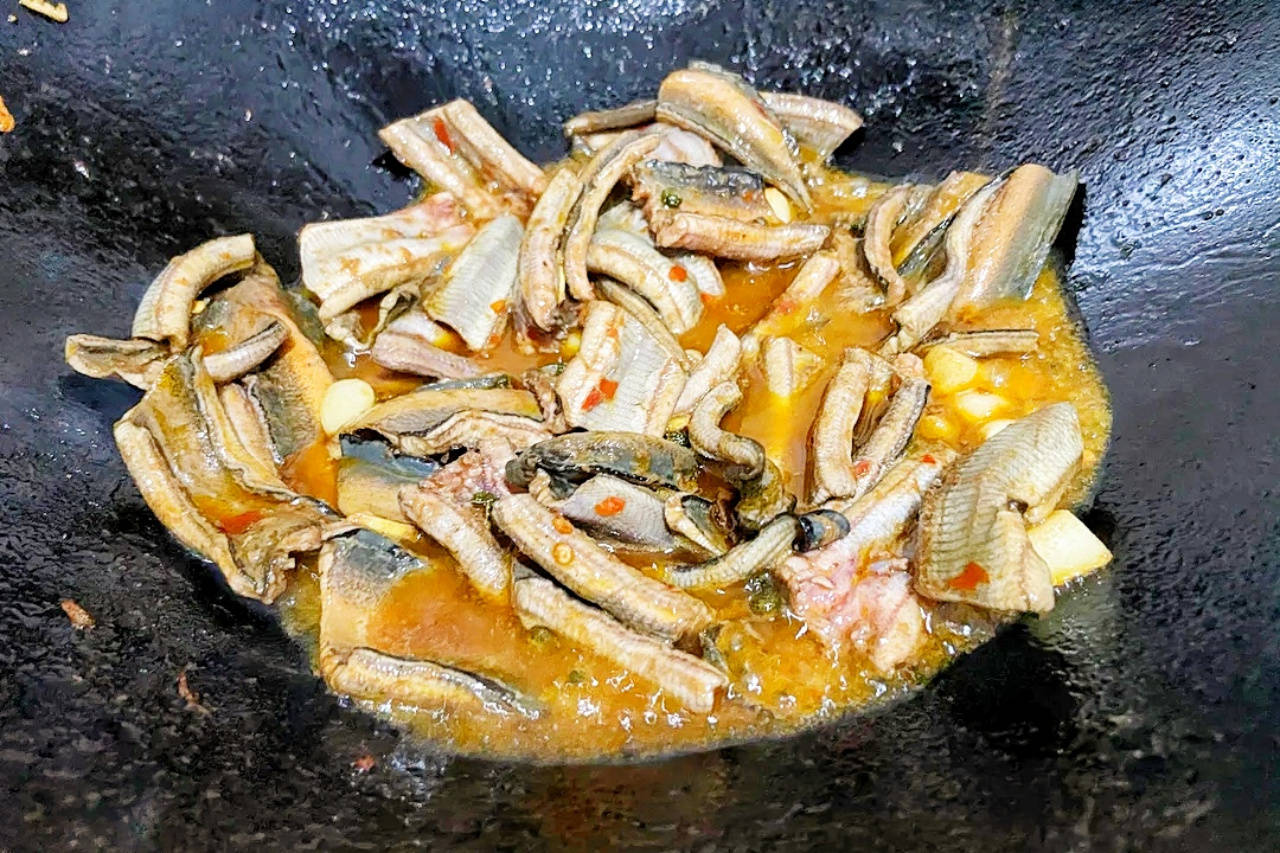 原创黄鳝好吃但腥味太重教你去腥3招炒的鳝肉鲜美无腥酱香四溢
