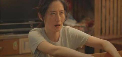 分分钟|刘敏涛新剧太出戏,摇头、翻白眼,分分钟让人想到《红色高跟鞋》